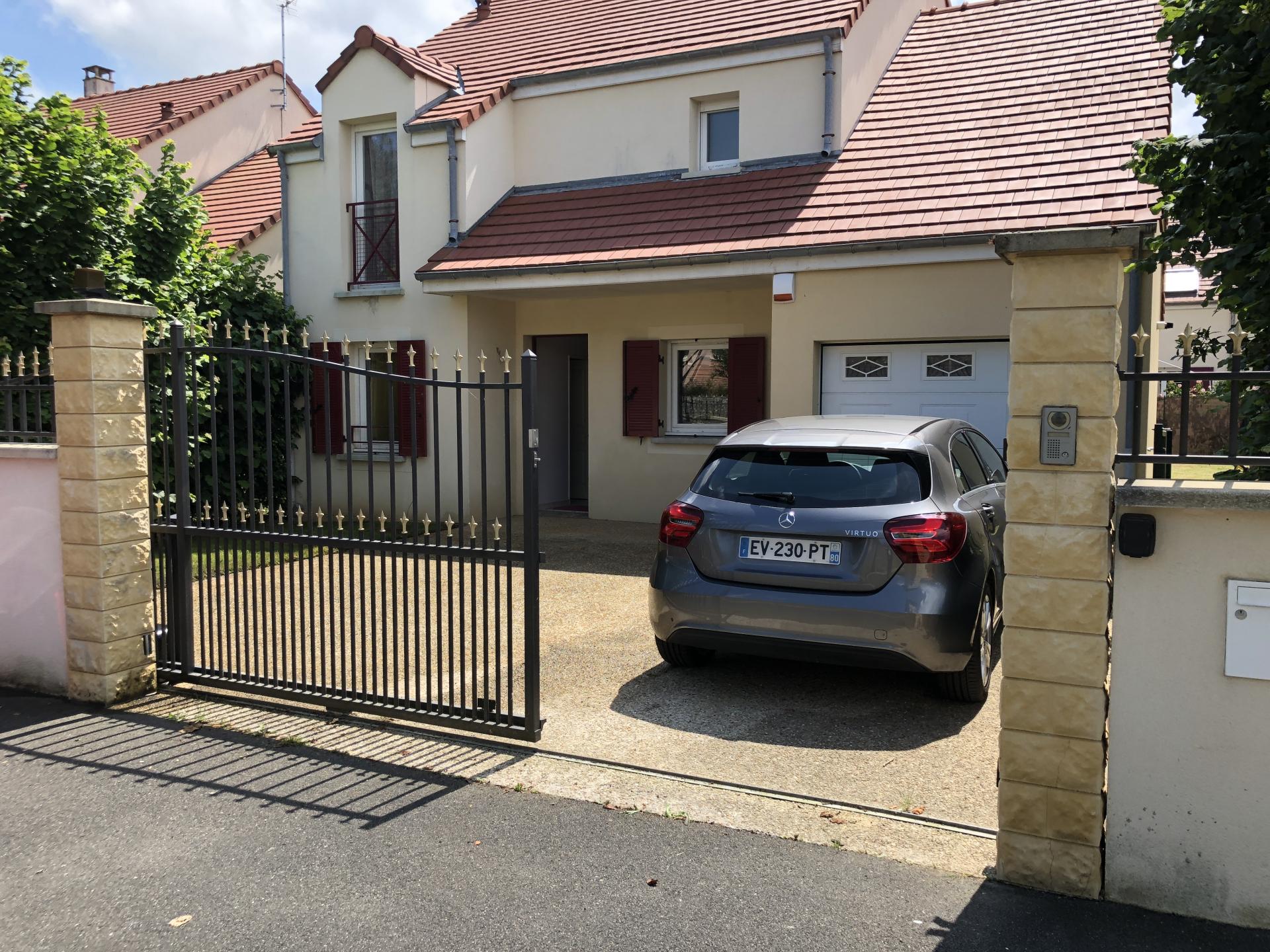 BELLE MAISON FAMILIALE