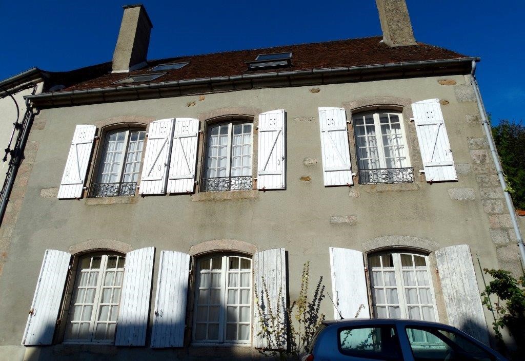 Demeure de charme au coeur du village médiéval de Boussac