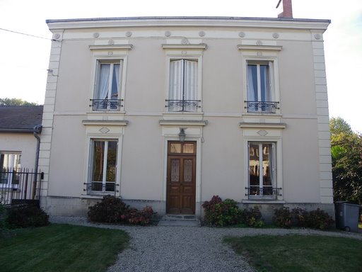 BELLE DEMEURE BOURGEOISE A CHALONS EN CHAMPAGNE (51)