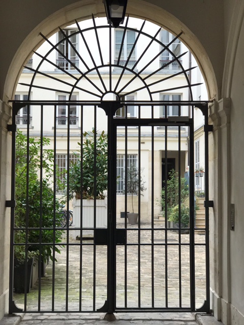 A VENDRE APPARTEMENT DE 62M2 RUE RAMBUTEAU PARIS 3EME