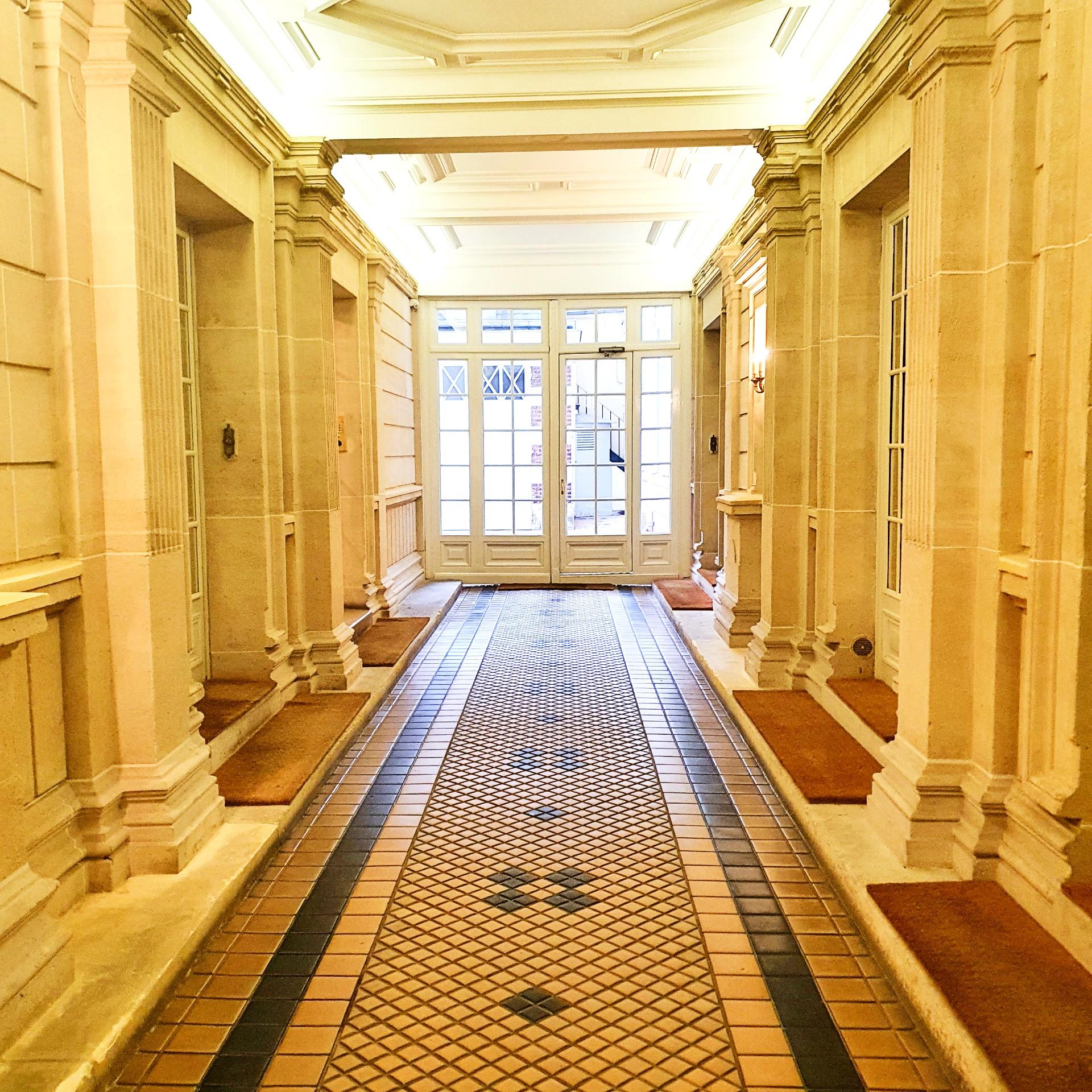 A vendre bel appartement Paris 17e, 170m2, 3 chambres + 1 chambre de service quartier pl. WAGRAM