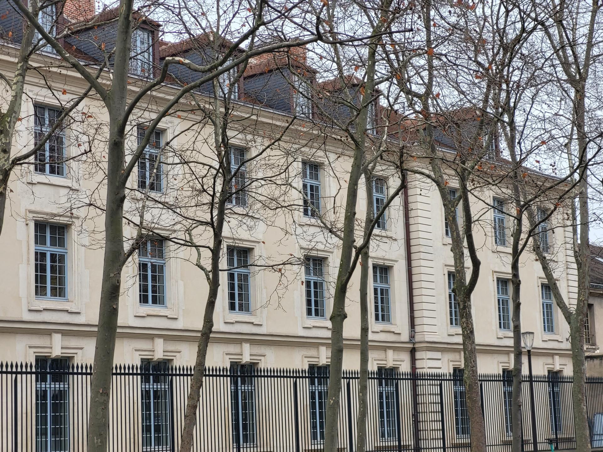 Recherche biens immobiliers pour investisseur [Paris, Lille, grandes villes et localisations attractives]