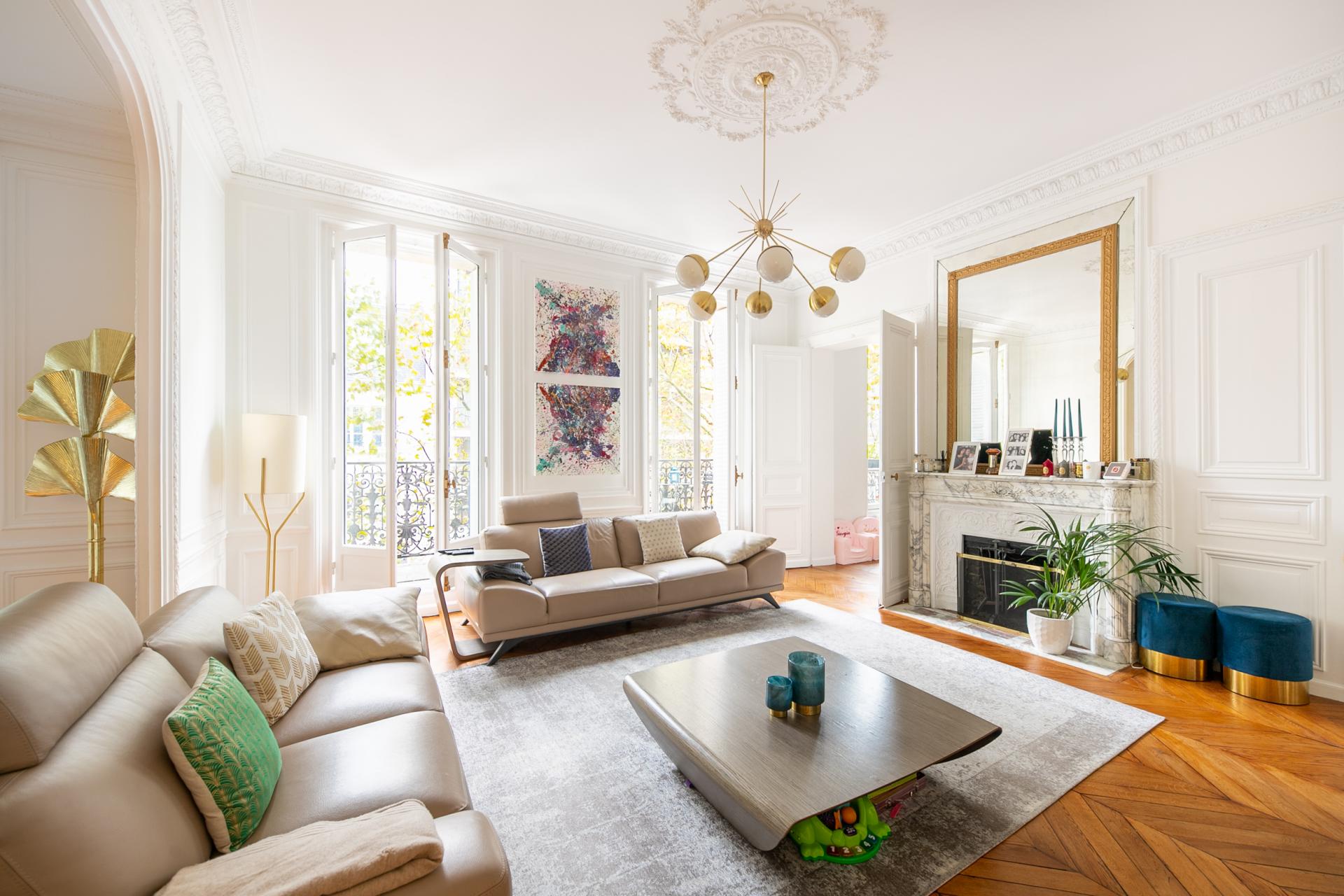 PARIS 16EME - AVENUE VICTOR HUGO / PLACE JEAN MONNET - SUBLIME APPARTEMENT FAMILIAL - 141M2 - 3 CHAMBRES - PARFAIT ETAT