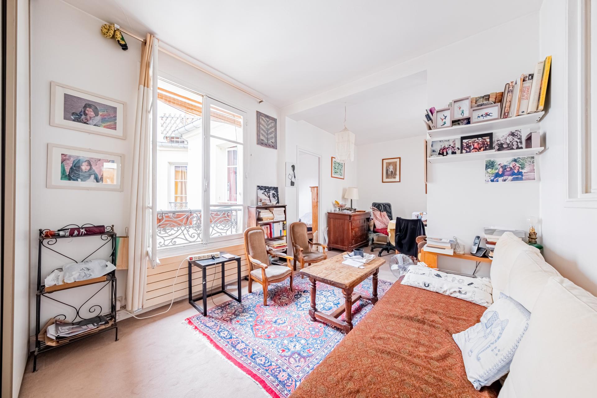 PARIS 7ÈME - RUE CLER : APPARTEMENT DEUX PIÈCES - 33M2 - VENDU LOUÉ