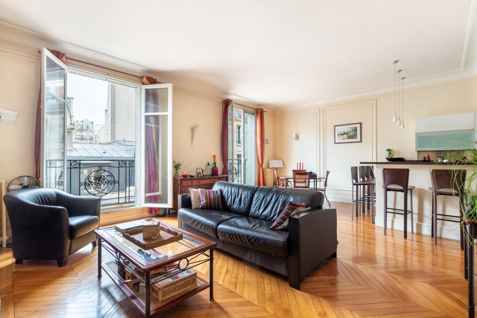  PARIS 16ÈME - VILLAGE D’AUTEUIL / RUE POUSSIN / RUE JEAN DE LA FONTAINE - APPARTEMENT FAMILIAL 113M2 - 3 CHAMBRES