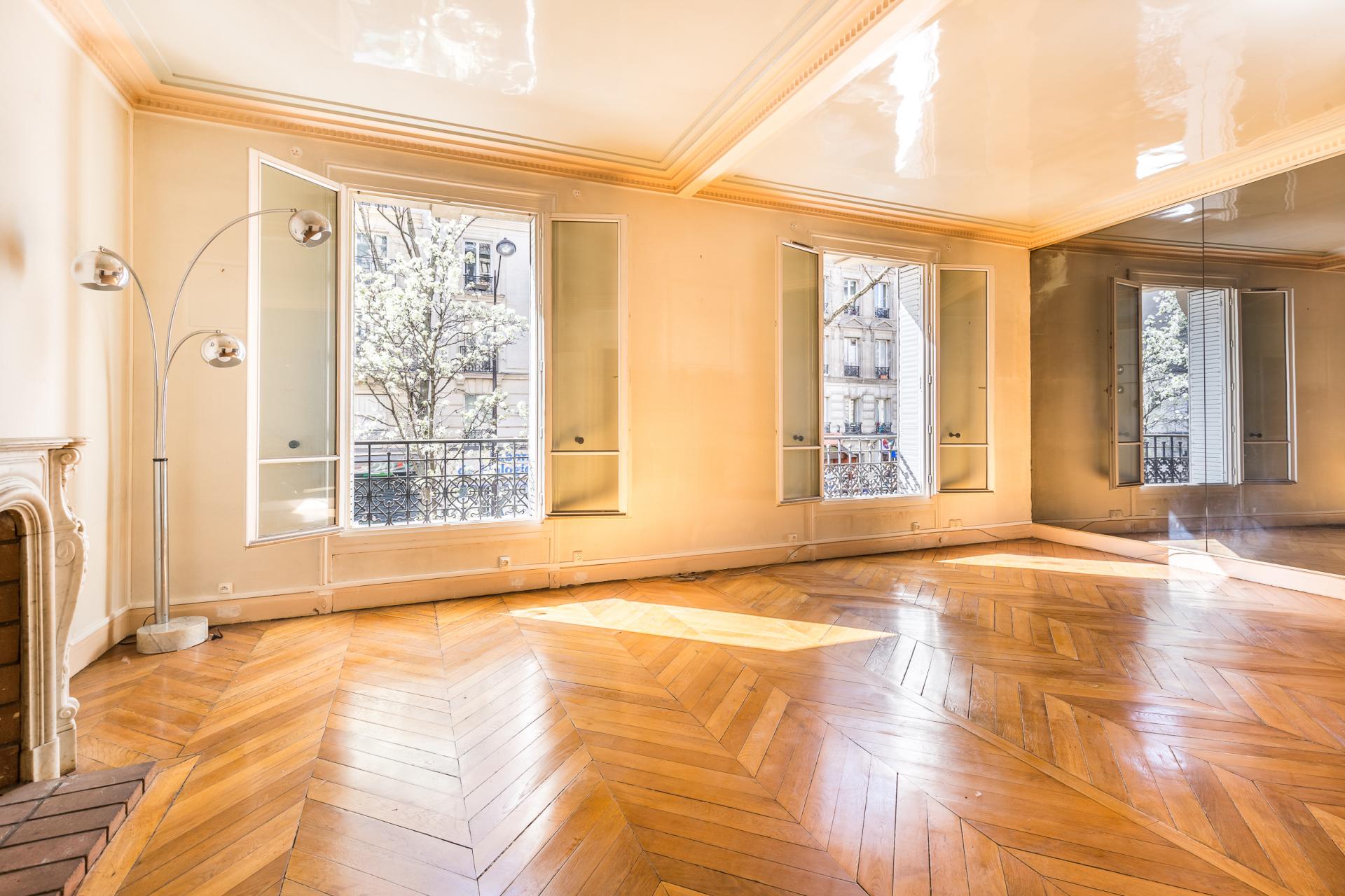 PARIS 18EME - MAIRIE DU 18EME - JULES JOFFRIN - RUE ORDENER - APPARTEMENT FAMILIAL TROIS CHAMBRES