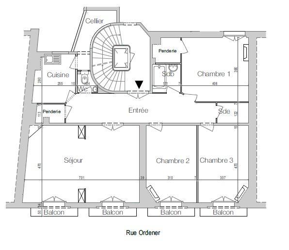 PARIS 18EME - MAIRIE DU 18EME / RUE ORDENER - APPARTEMENT FAMILIAL