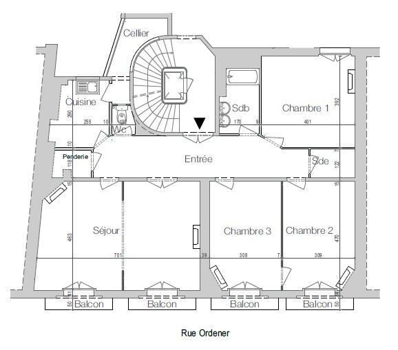 PARIS 18EME : MAIRIE DU 18EME / RUE ORDENER - APPARTEMENT FAMILIAL
