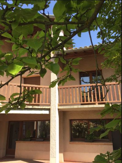 Trés belle maison LARRAZET