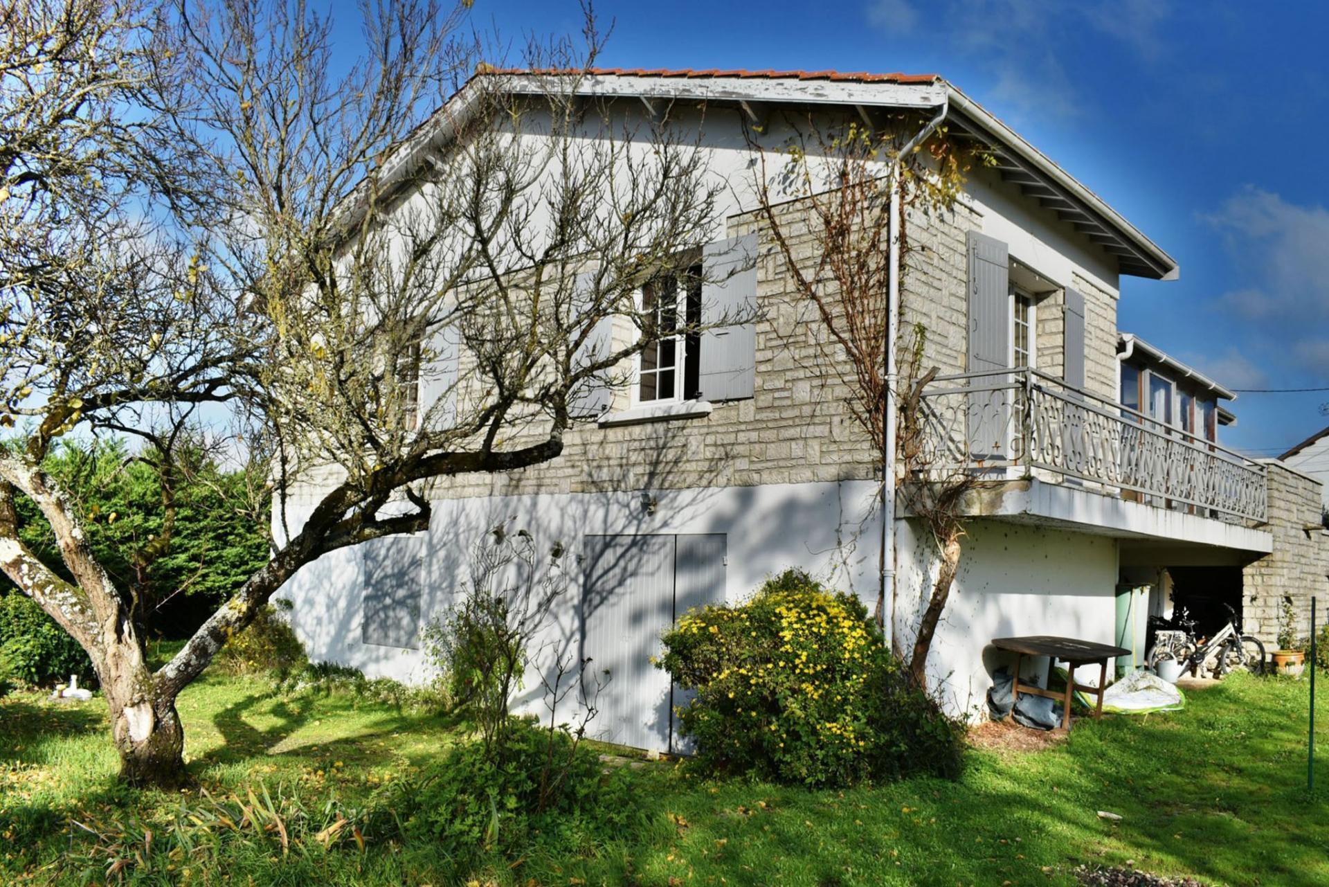 Belle opportunité ! Grande maison au fort potentiel sur lîle d'Oléron