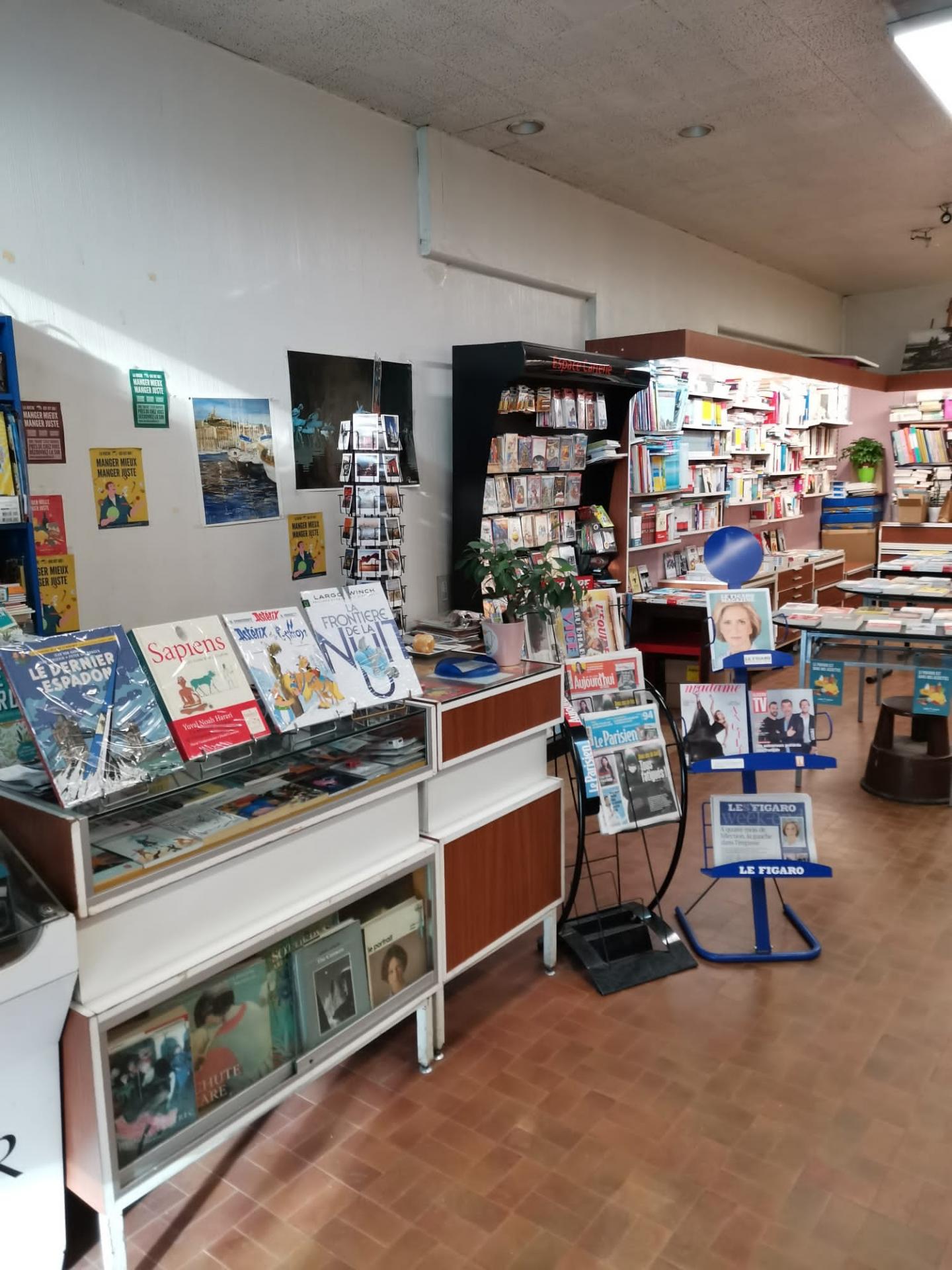 CESSION DE FONDS OU DROIT AU BAIL LIBRAIRIE PAPETERIE PRESSE