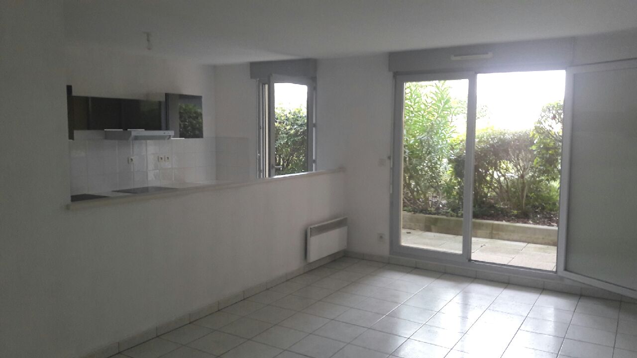 TRES BEL APPARTEMENT -Proche Banlieue de TOULOUSE 