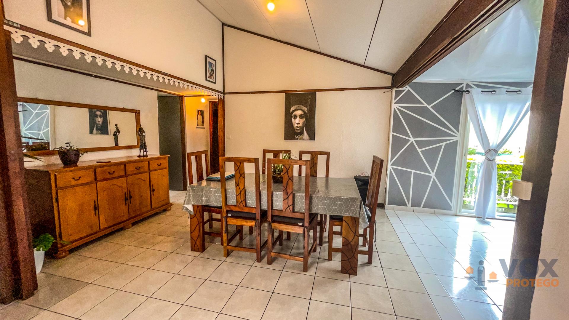 Maison F4 vue sur les champs à la Plaine des Cafres (Réunion)