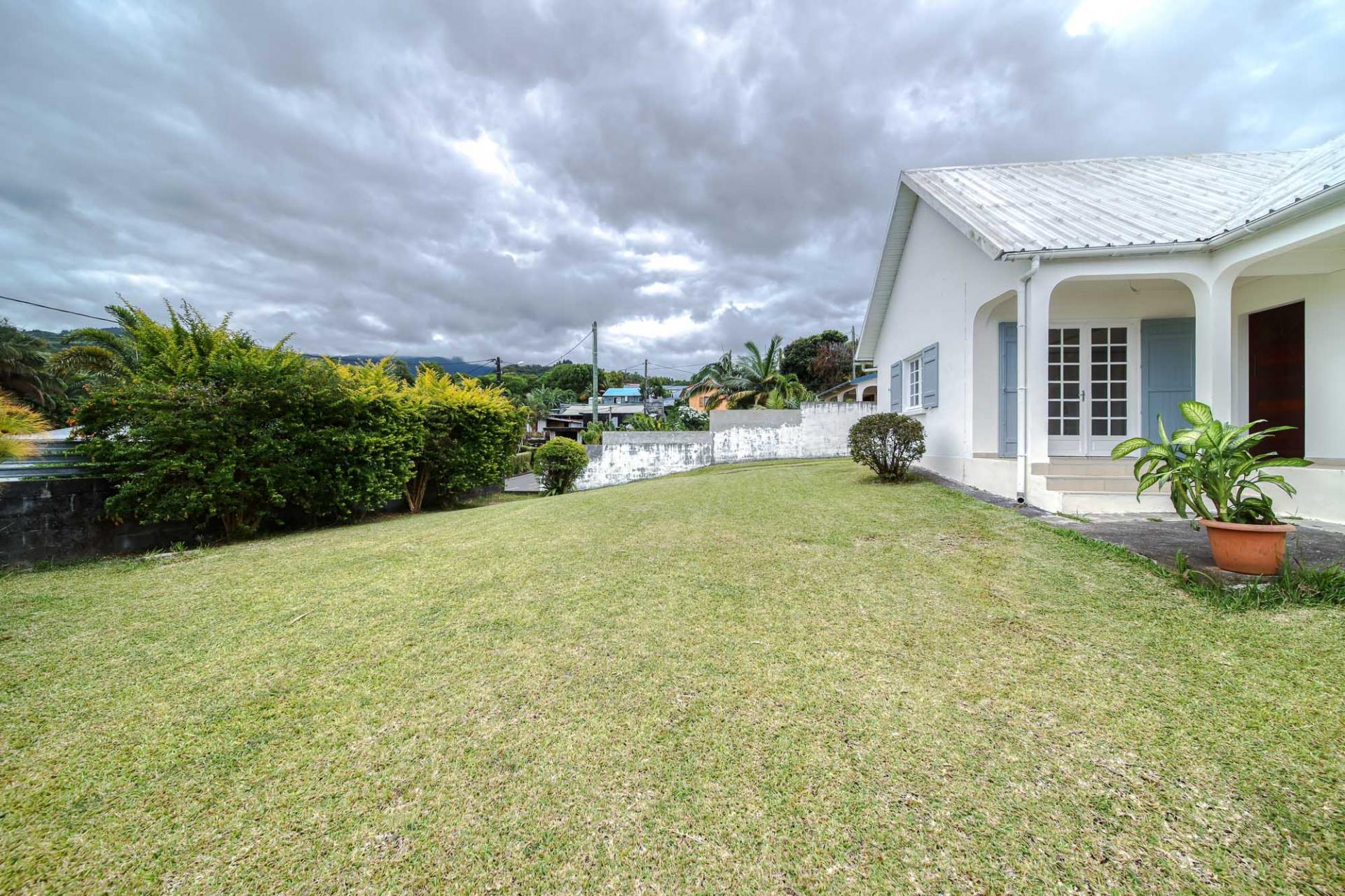 MAISON 4 CHAMBRES - LES LIANES - SAINT JOSEPH (974)