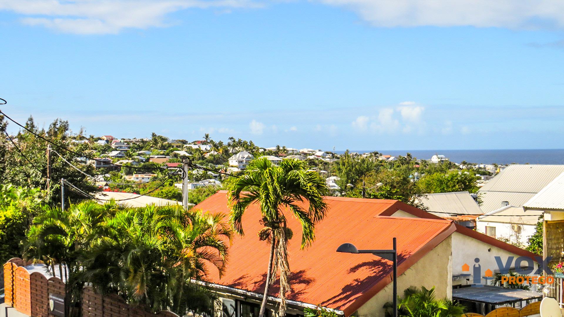 Appartement T3 à Saint Pierre centre ville résidence avec piscine (Réunion)
