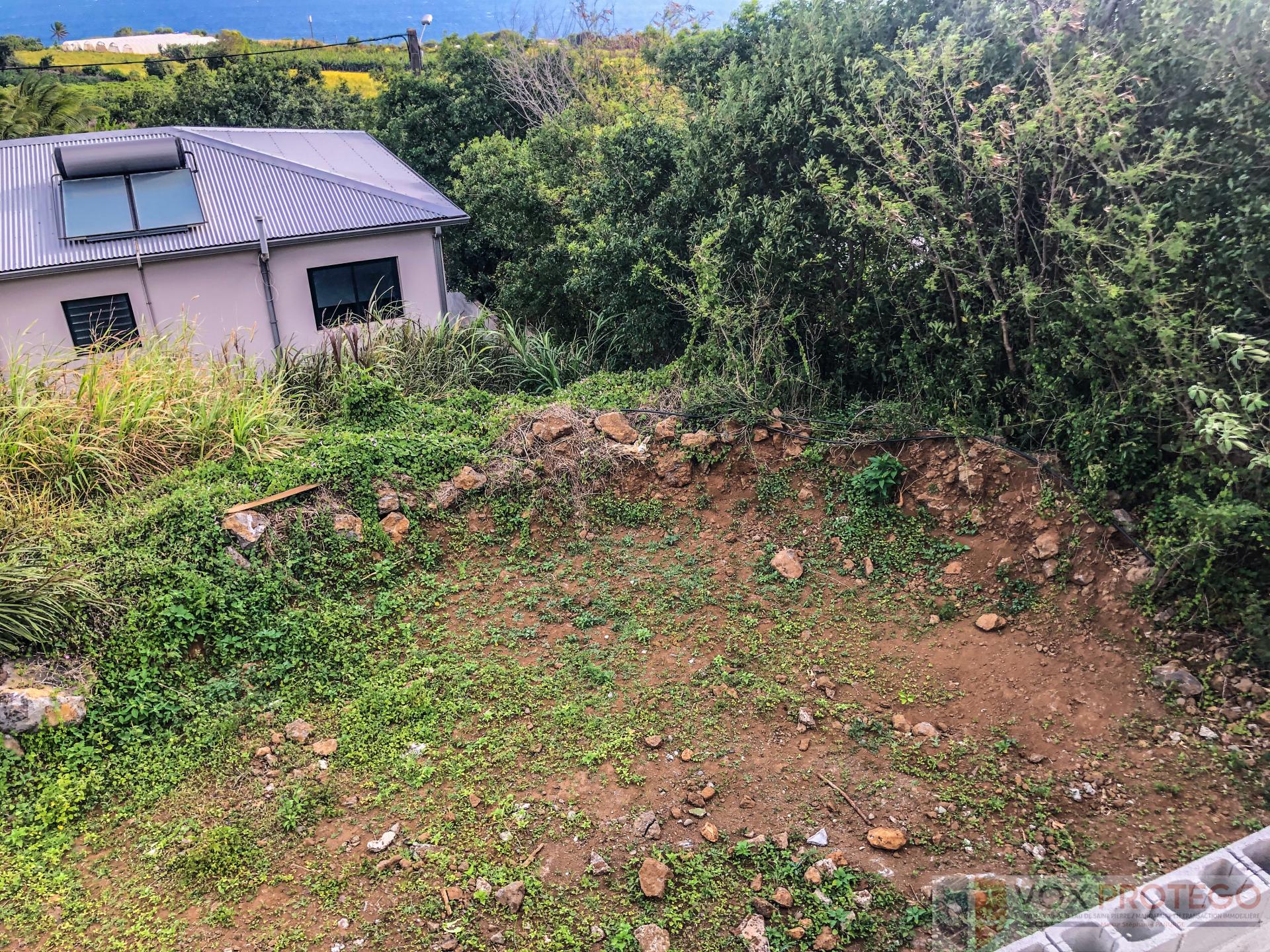Terrain à bâtir de 394 m2 à Petite-Ile (Réunion)