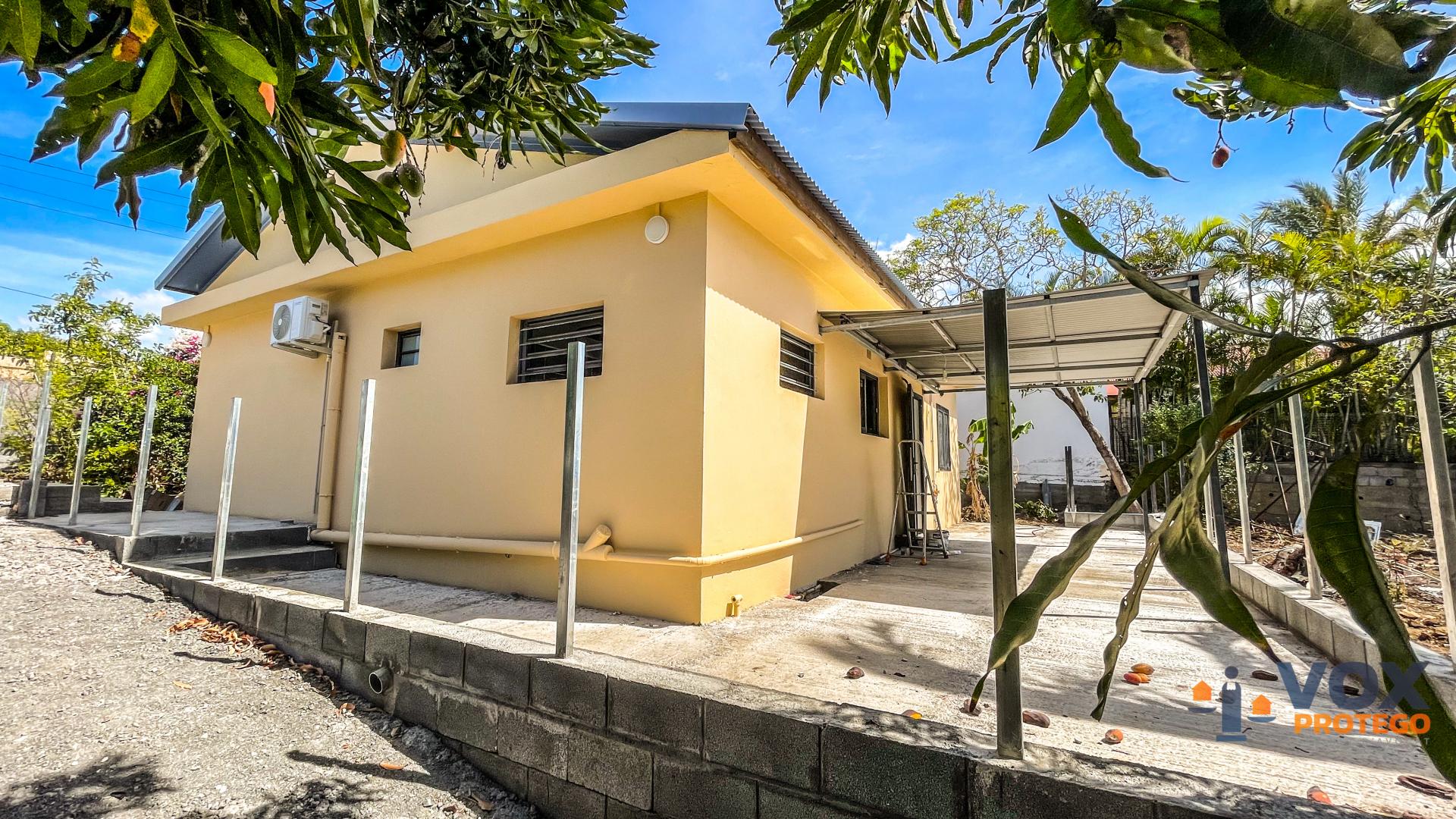 MAISON MEUBLÉE F4 À LOUER À SAINT LOUIS (RÉUNION)