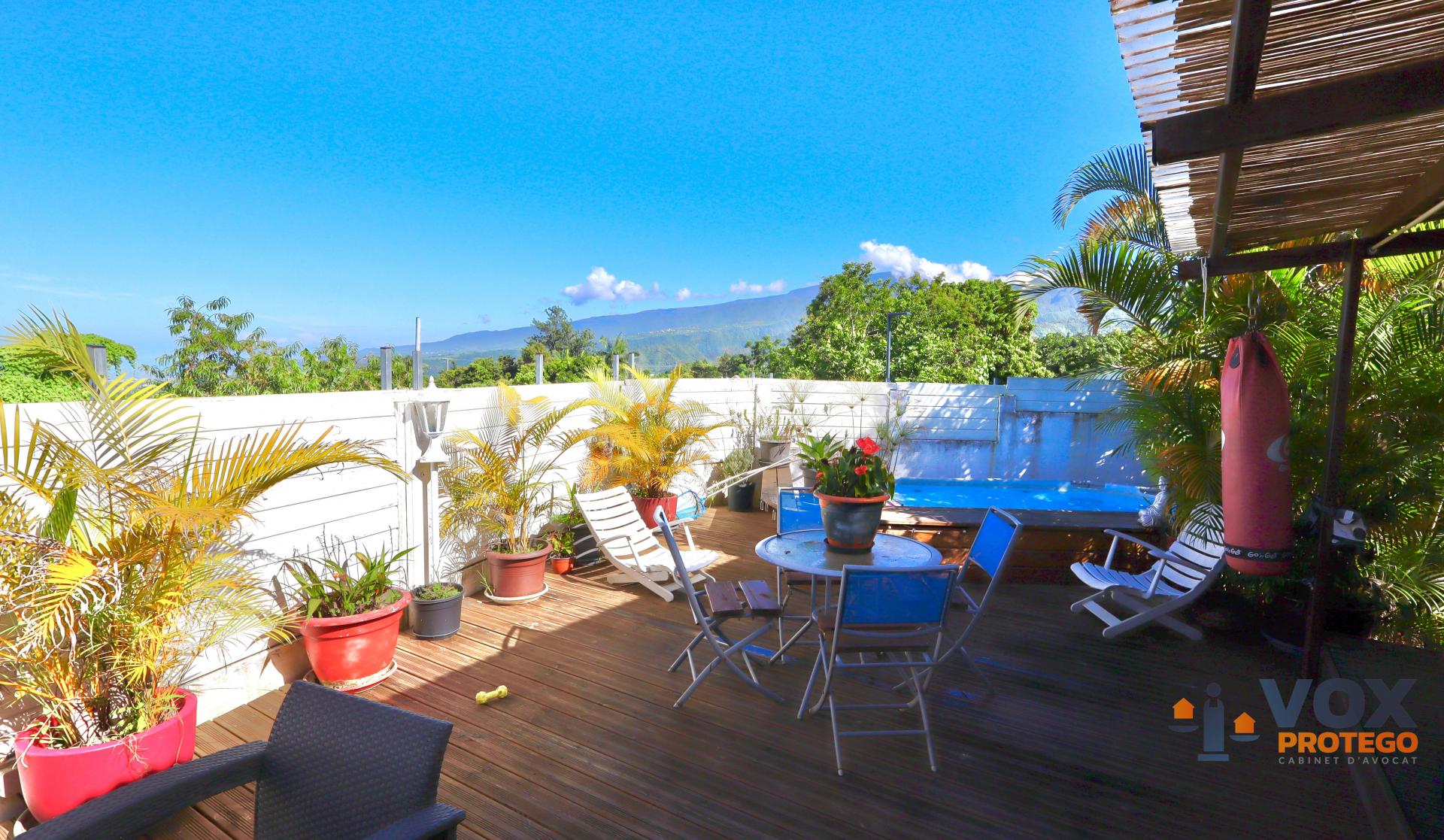 Charmante Maison F3 à Trois Mares - Vue Panoramique et Potentiel Infini