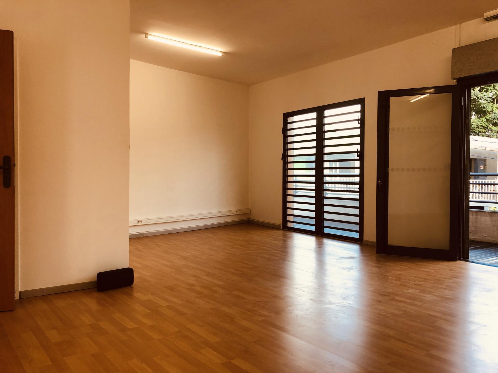 Local commercial ou professionnel au Tampon (Réunion)