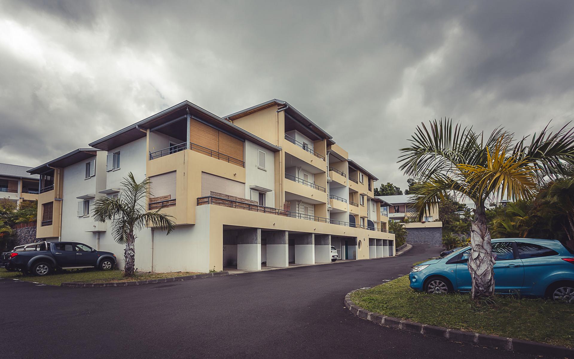 Appartement en rez-de-jardin à SAINT PIERRE (Réunion)