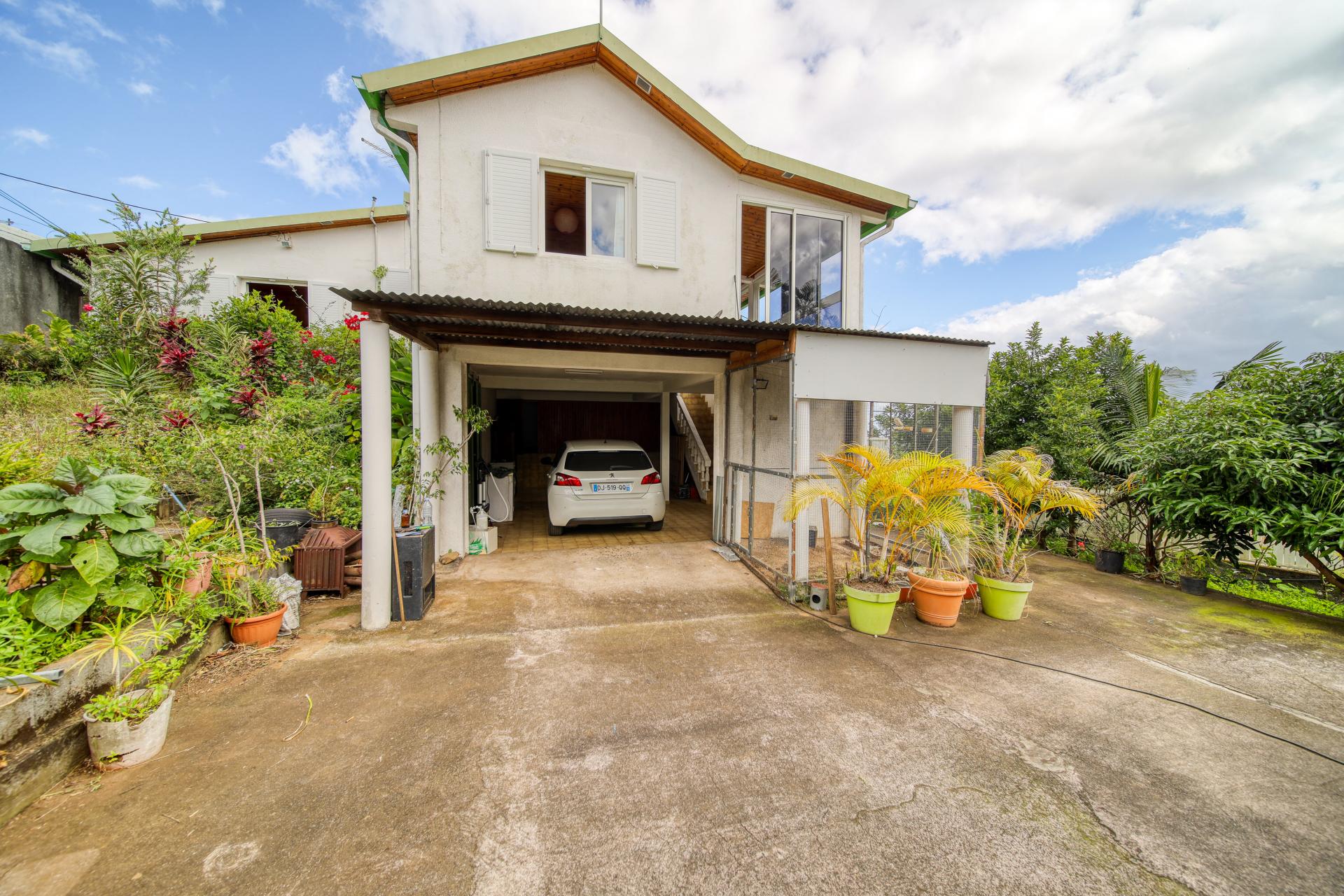 Maison F5 sur Bras de Pontho - Tampon (Réunion