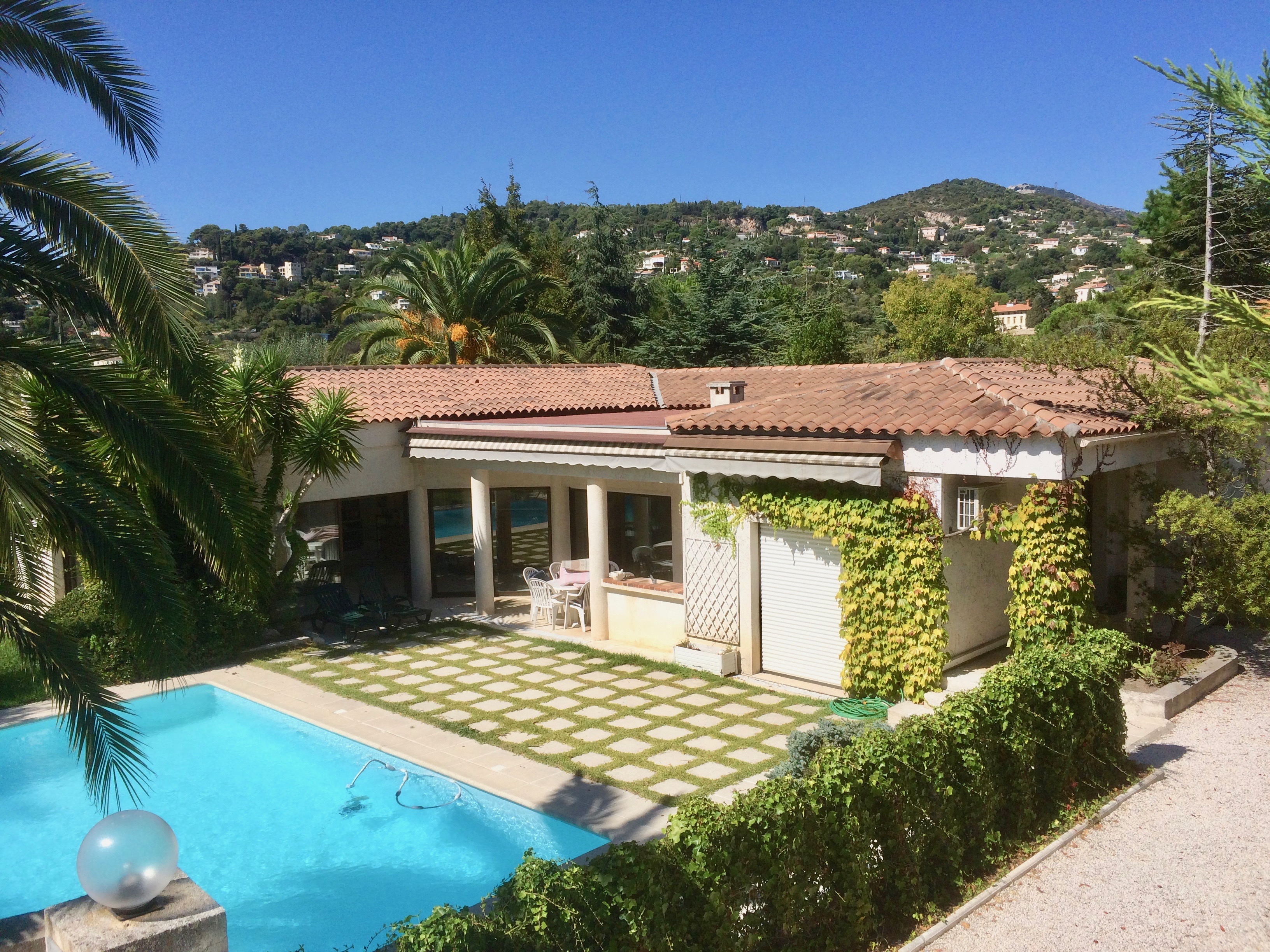 NICE GAIRAUT VILLA D'ARCHITECTE