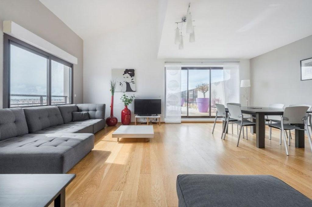 RAMAT-GAN (ISRAËL) DANS RÉSIDENCE DE STANDING NEUVE : RESTENT 5 APPARTEMENTS À VENDRE JOUXTANT TEL-AVIV DE 2 À 5 PIÈCES