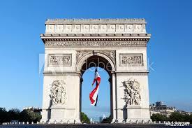 MAGNIFIQUE APPARTEMENT ARC DE TRIOMPHE