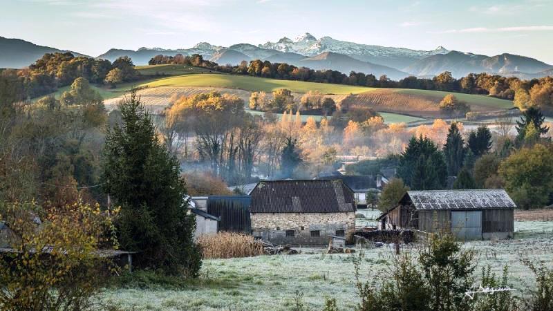 SUPERBE MAISON CHAMBRES D'HOTES PYRENEES-ATLANTIQUES
