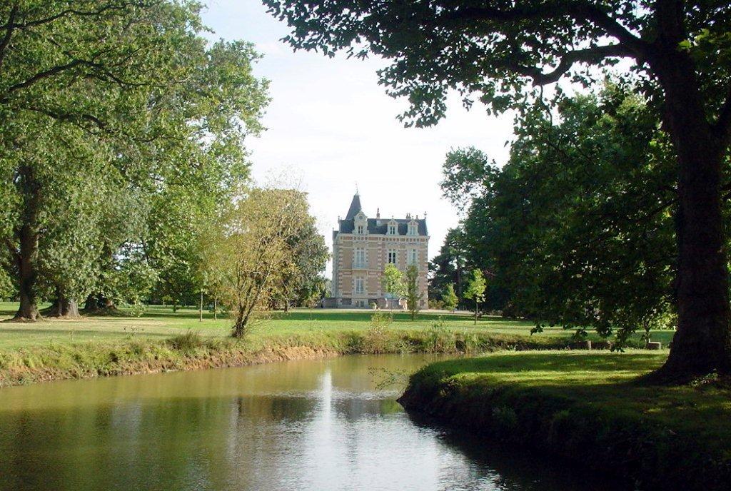 Vente d'un Château du XIXe siècle dans la Sarthe