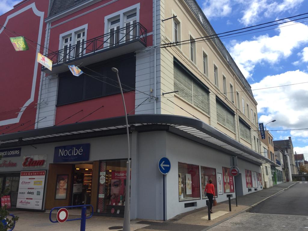 IMMEUBLE -Centre Commercial à Vendre-Bourgogne 