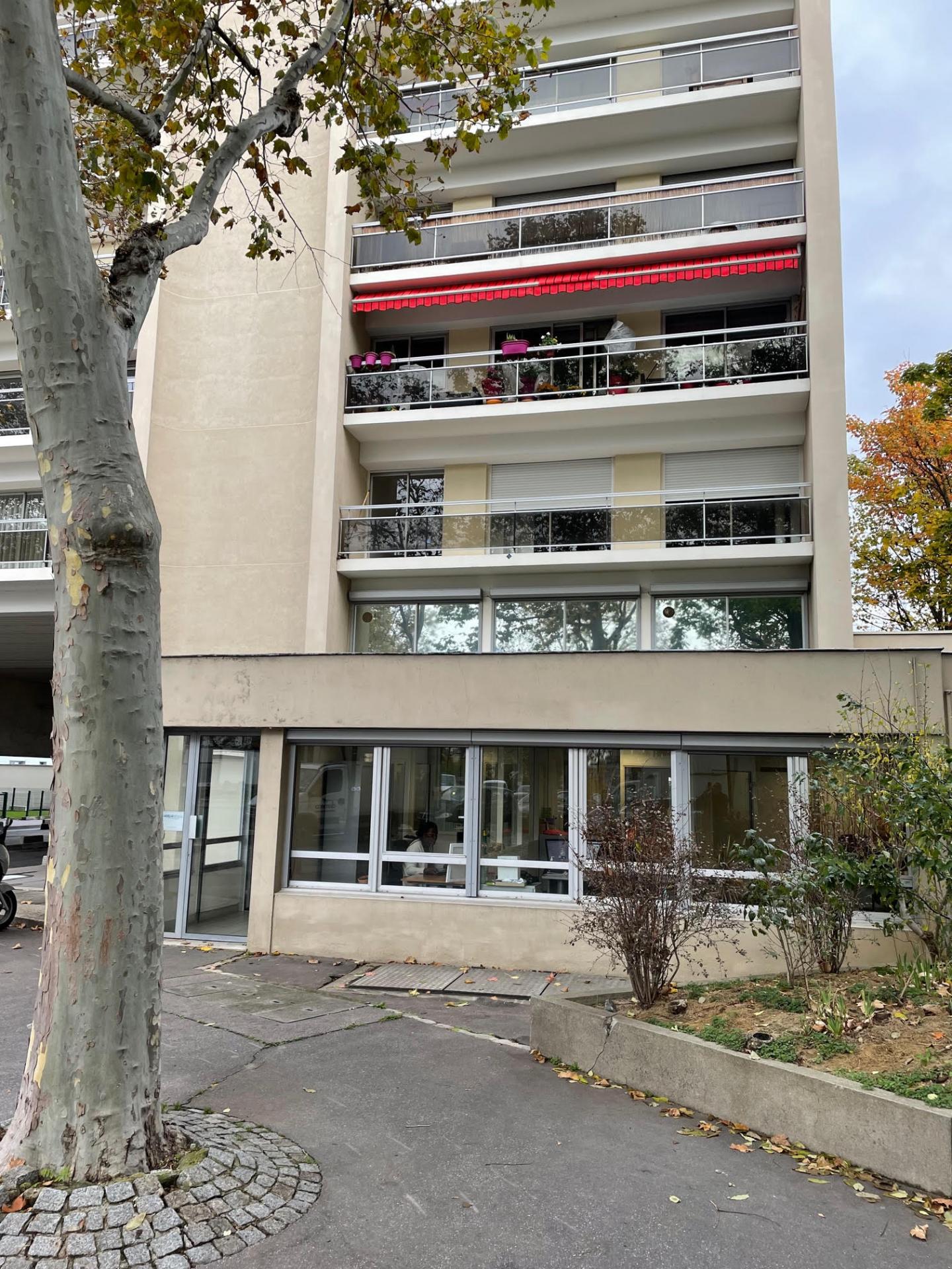 Appartement traversant Courbevoie - Bécon de 100 m2
