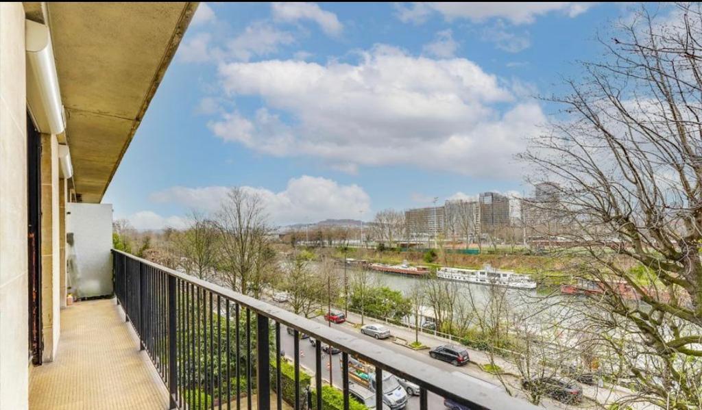 A VENDRE NEUILLY SUR SEINE / LA PLAINE DES SABLONS