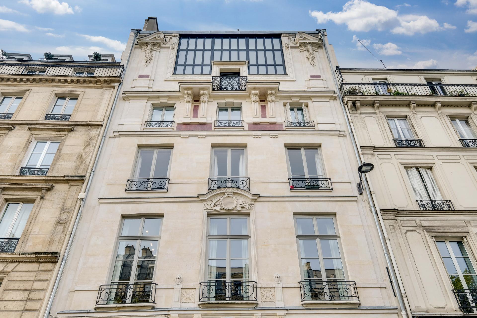 A VENDRE BD ST GERMAIN- 75006 PARIS