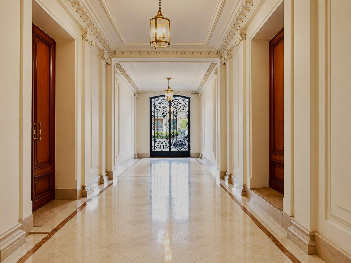 A LOUER Paris 16e- Chaillot / Iéna – RDC de 125 m²- bureaux de standing