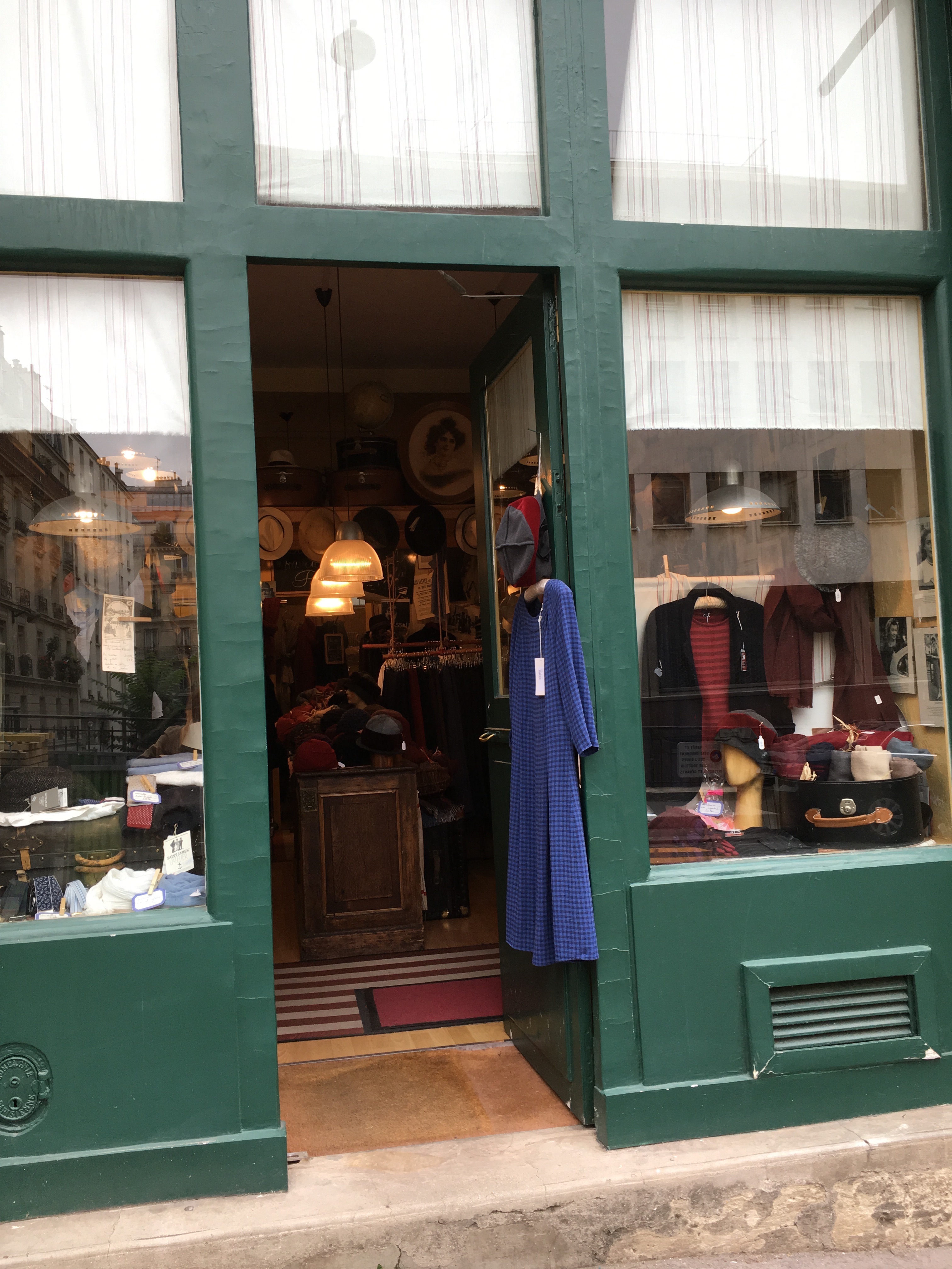 Cession de droit au bail de boutique - Paris 5e - entre le Panthéon et Notre Dame