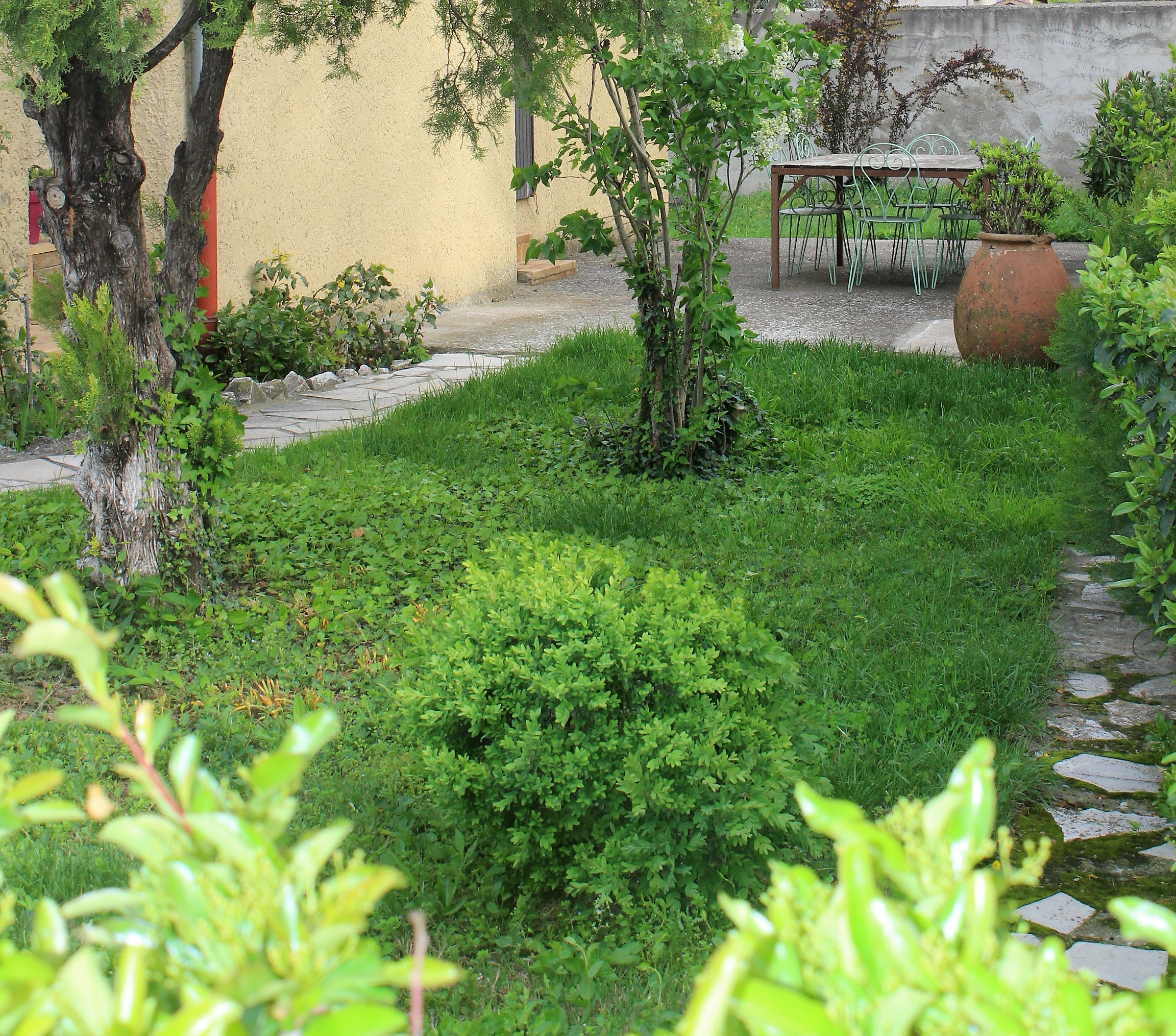 BELLE VILLA/ MAISON DE 7 pièces 140 m2 A ROGNONAS 13870