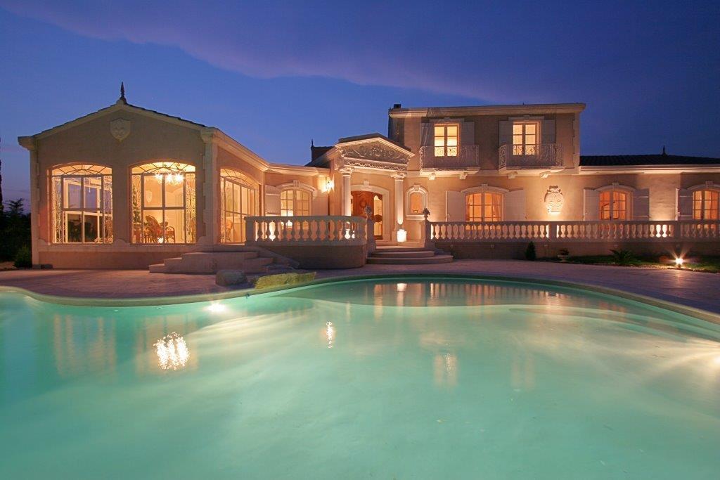 Stop Affaire Prix fortement en baisse de Plus de 20 % .1 350 000 euros à débattre au lieu de 1 750 000 euros EXCEPTIONNEL en Provence- Splendide villa de caractère de 459 m² sur parc de 2500m².