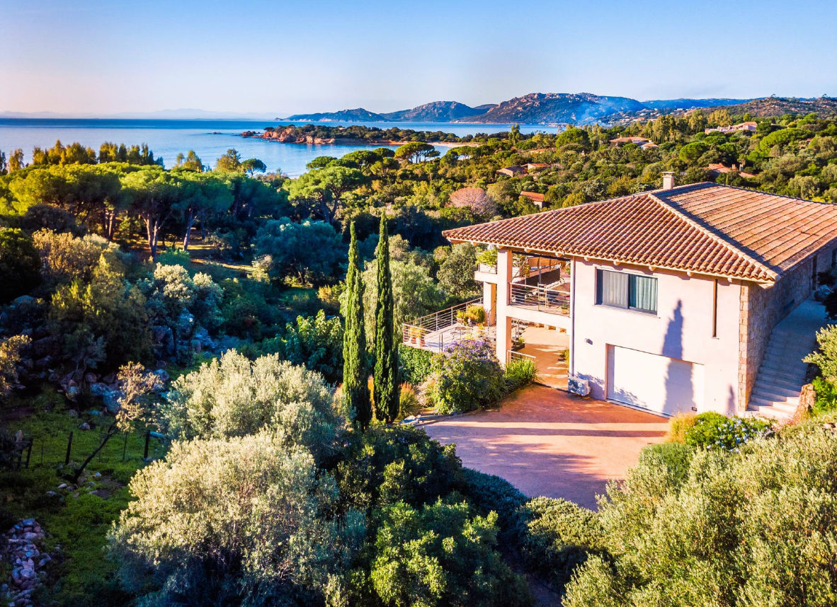 VILLA FRONT DE MER PORTO VECCHIO