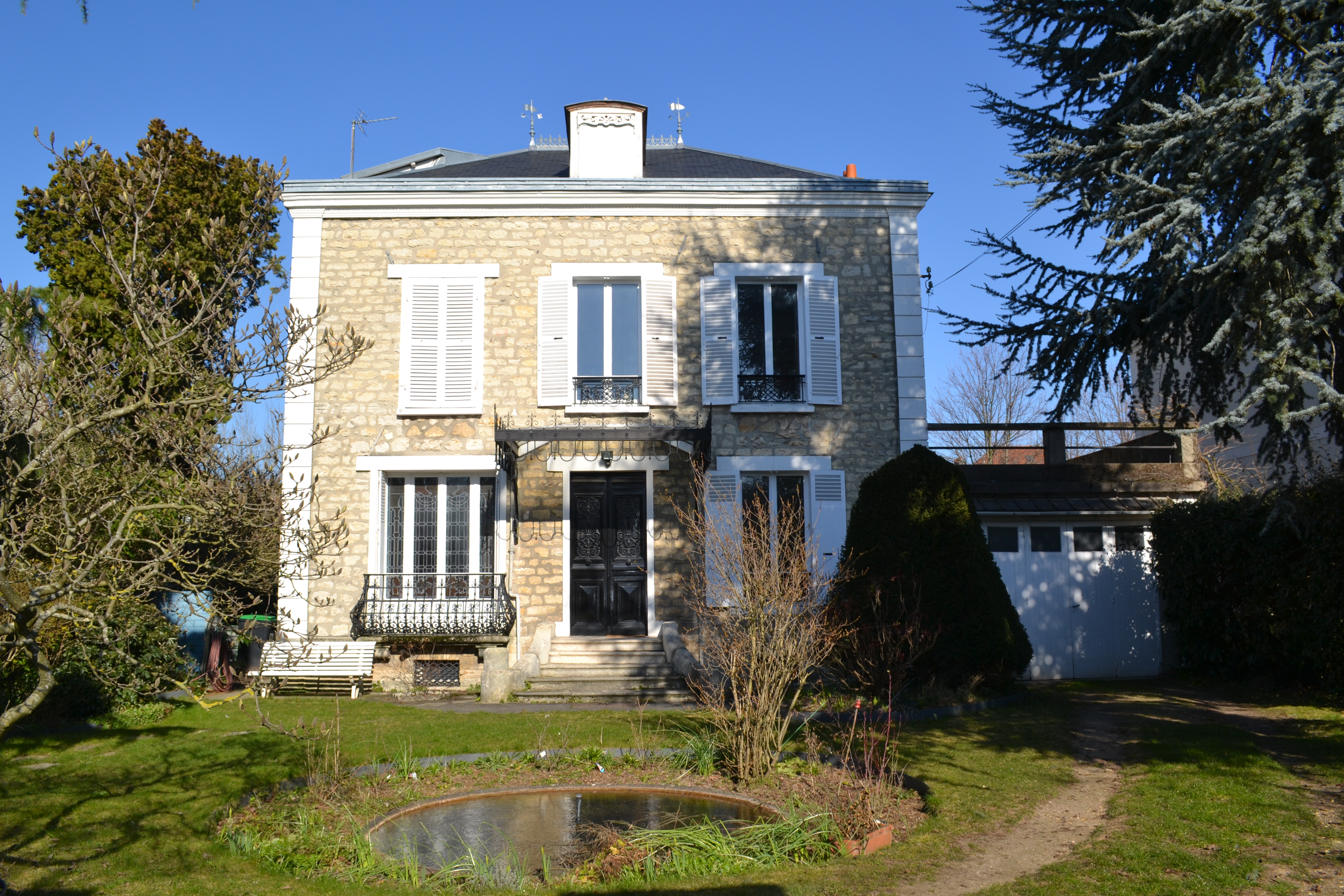 94 SAINT MAUR DES FOSSES - Maison de 1890 - 297 m2 avec 800 m2 de terrain clos arboré