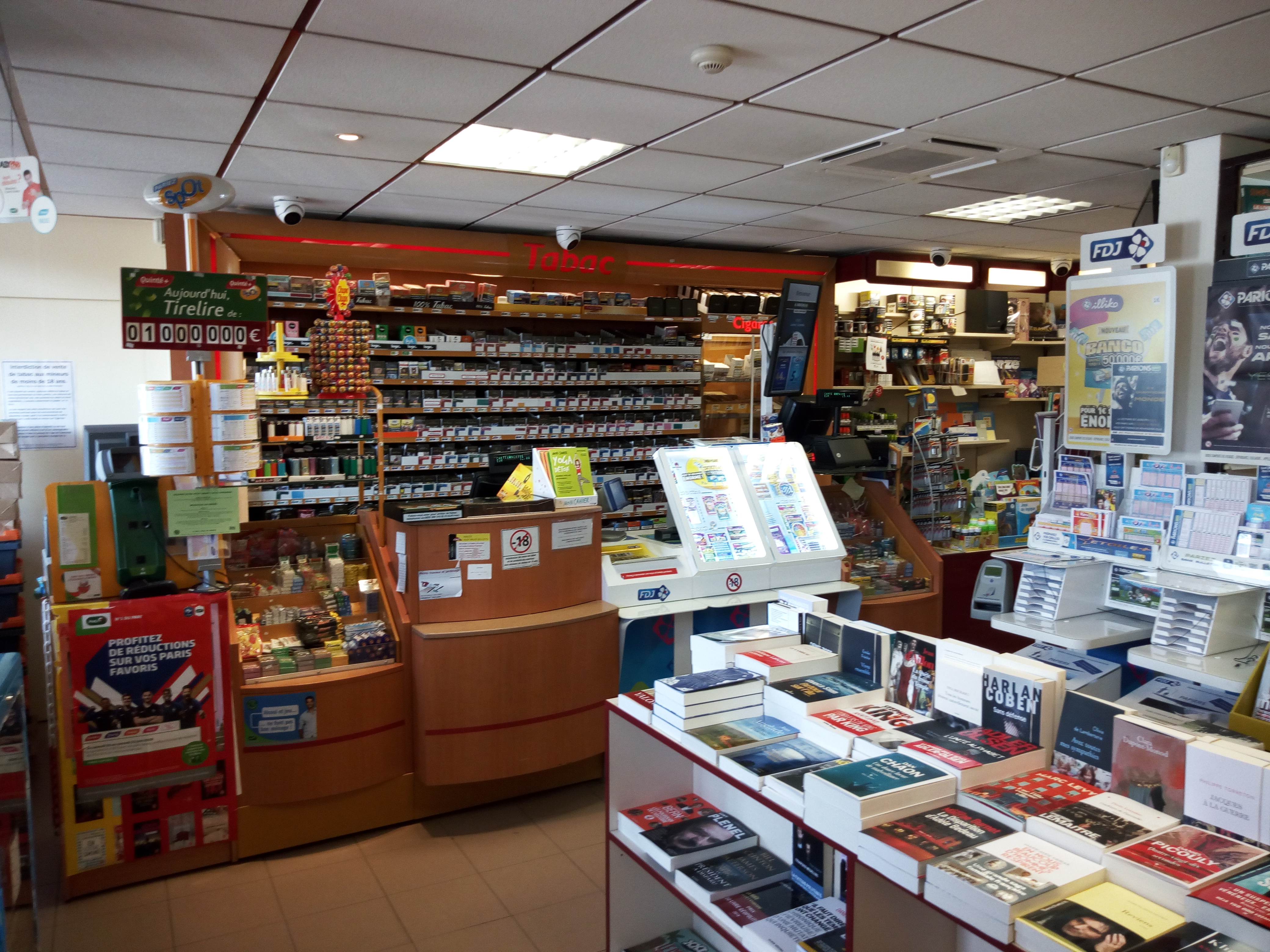 Fonds de commerce à SAINT RAPHAEL, en plein cœur des golfs