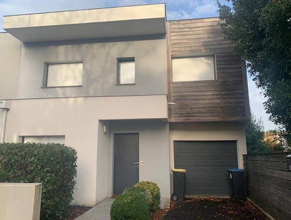 LA ROCHELLE Maison basse consommation quartier Lafond Vélodromme