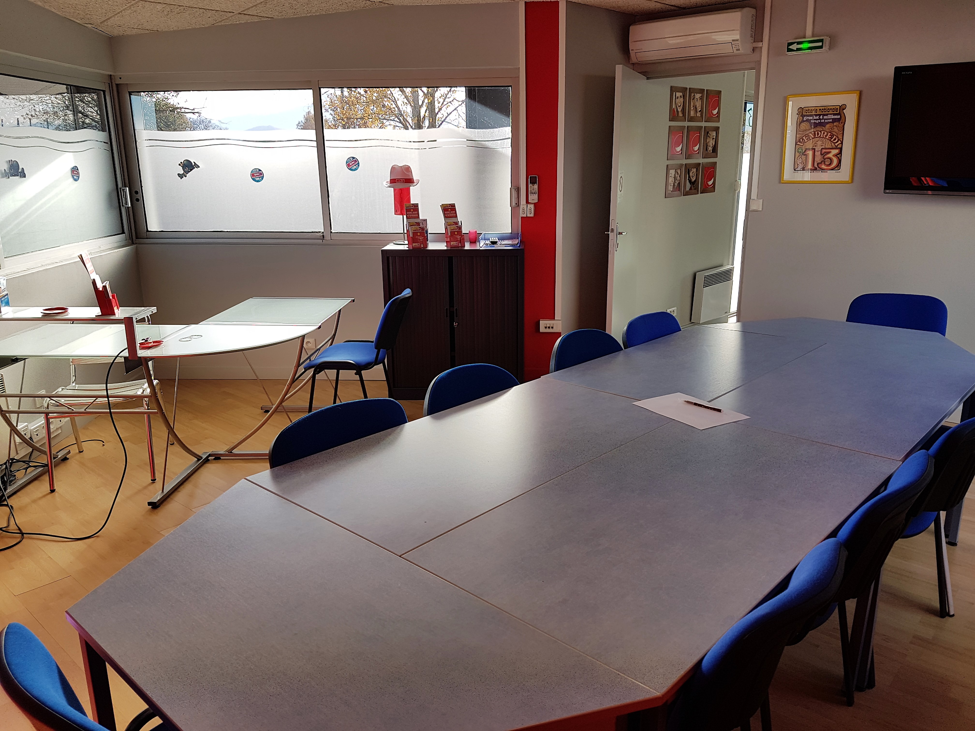 ST-GAUDENS - BUREAUX AVEC RESERVE ET ATELIER - A ACHETER OU A LOUER