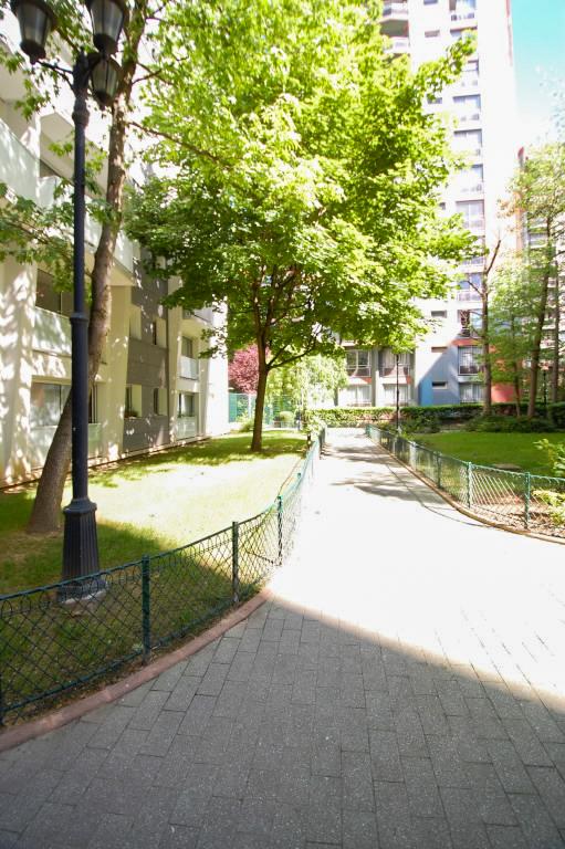 PROCHE BUTTES CHAUMONT ET PARC DE LA VILLETTE - APPARTEMENT DE 2 PIECES DE 46,14 M2