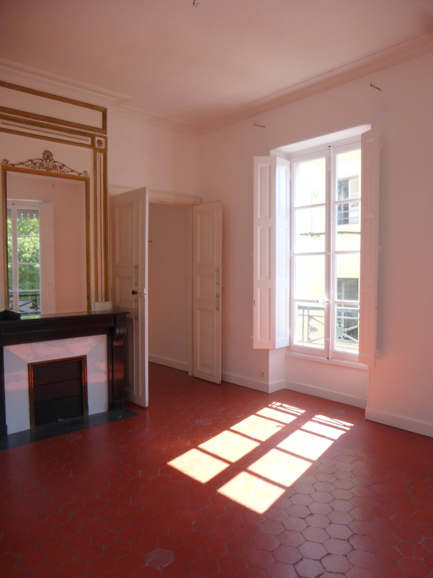 TRES BEL APPARTEMENT
