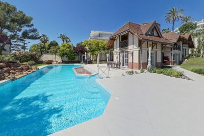 SUPERBE VILLA CANNES