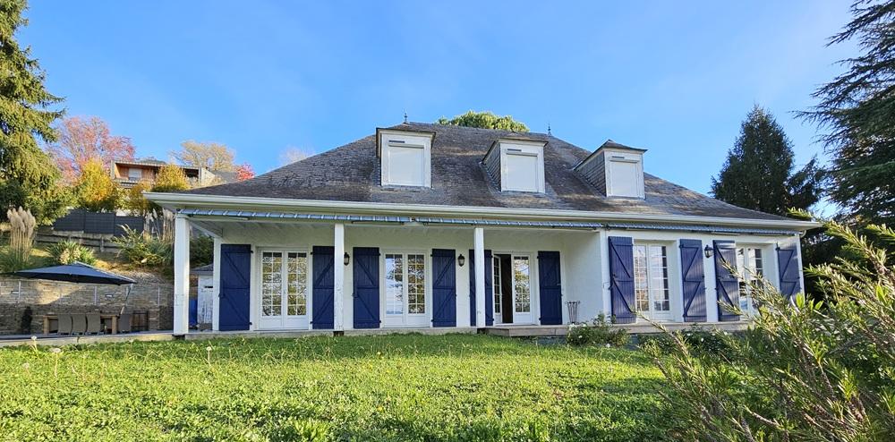 Maison 8 pièces avec piscine – SERRES MORLAAS (64)