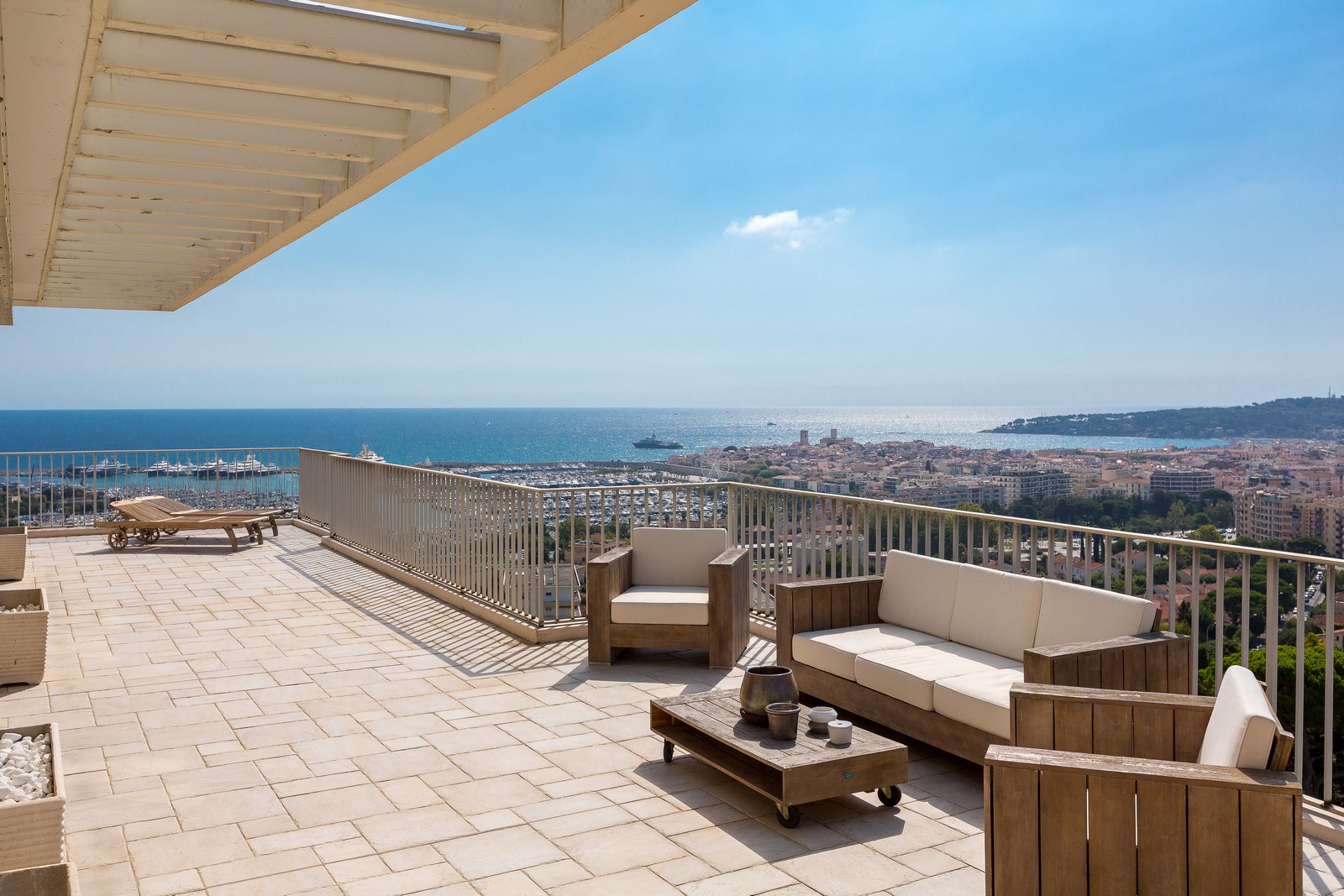 ANTIBES (06) - PENTHOUSE