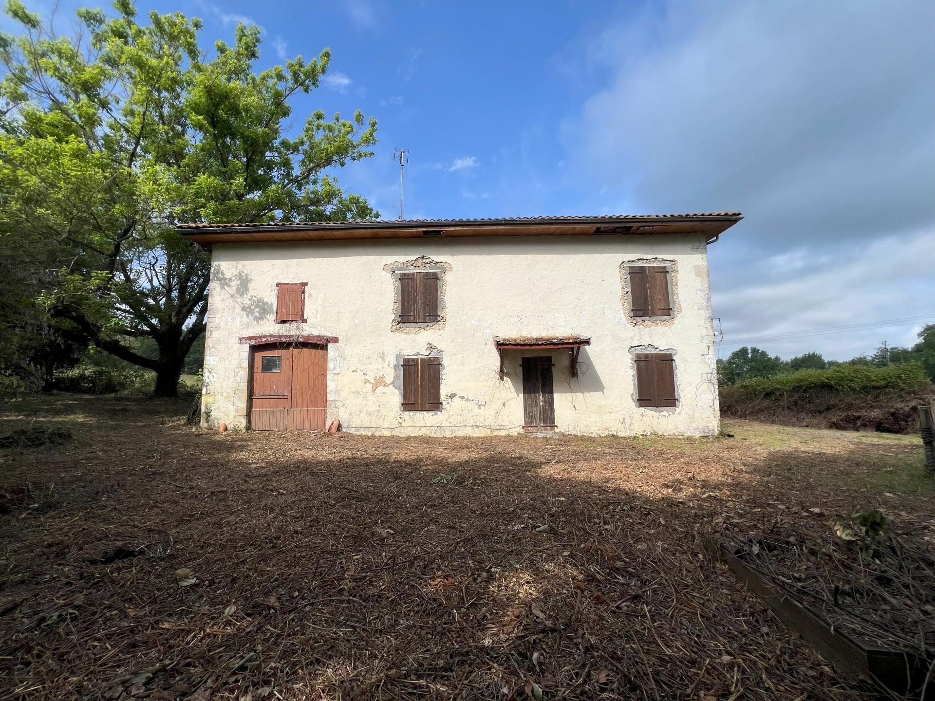 ORIST (40) – VENTE MAISON A RENOVER ENTIEREMENT 