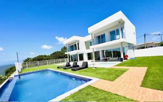 VILLA DE LUXE COSTA BRAVA avec vue panoramique sur mer, piscines 975 000 euros +5 % HT honoraires